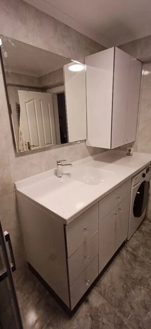 BYUĞURMOBİLYA BANYO DOLABI İMALATTAN SIFIR ÖZEL TASARIMLAR ÖZEL ÖLÇÜLR