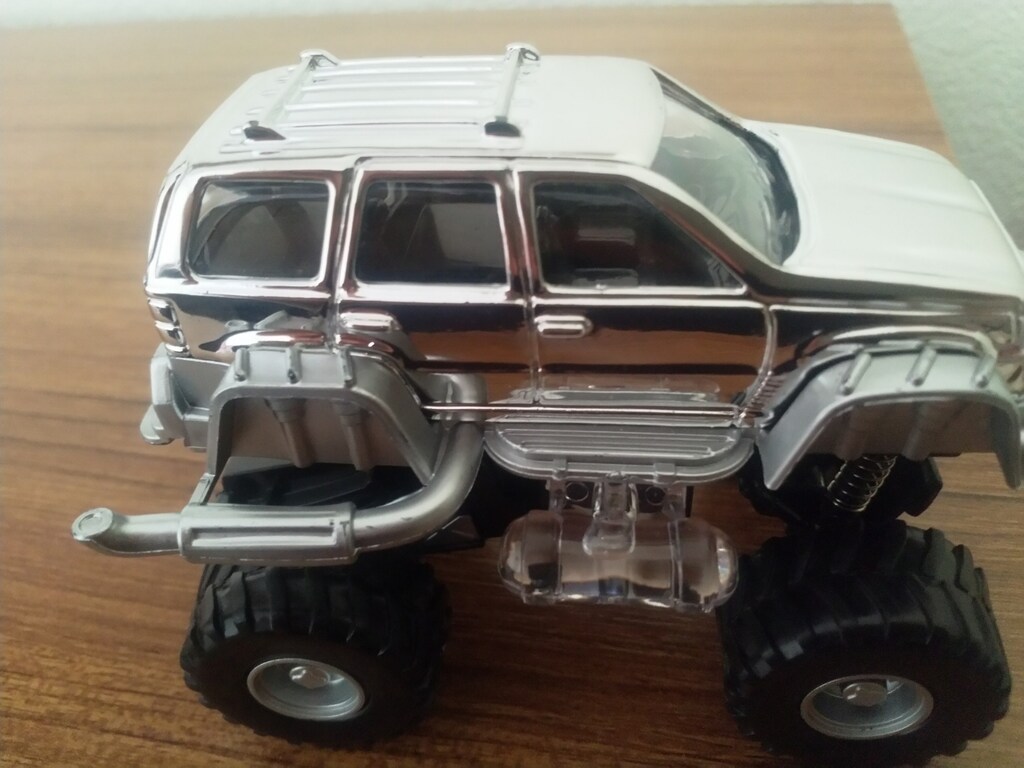Metal canavar kamyon jeep oyuncak ışıklı amortisörlü çek bırak özellik - 6