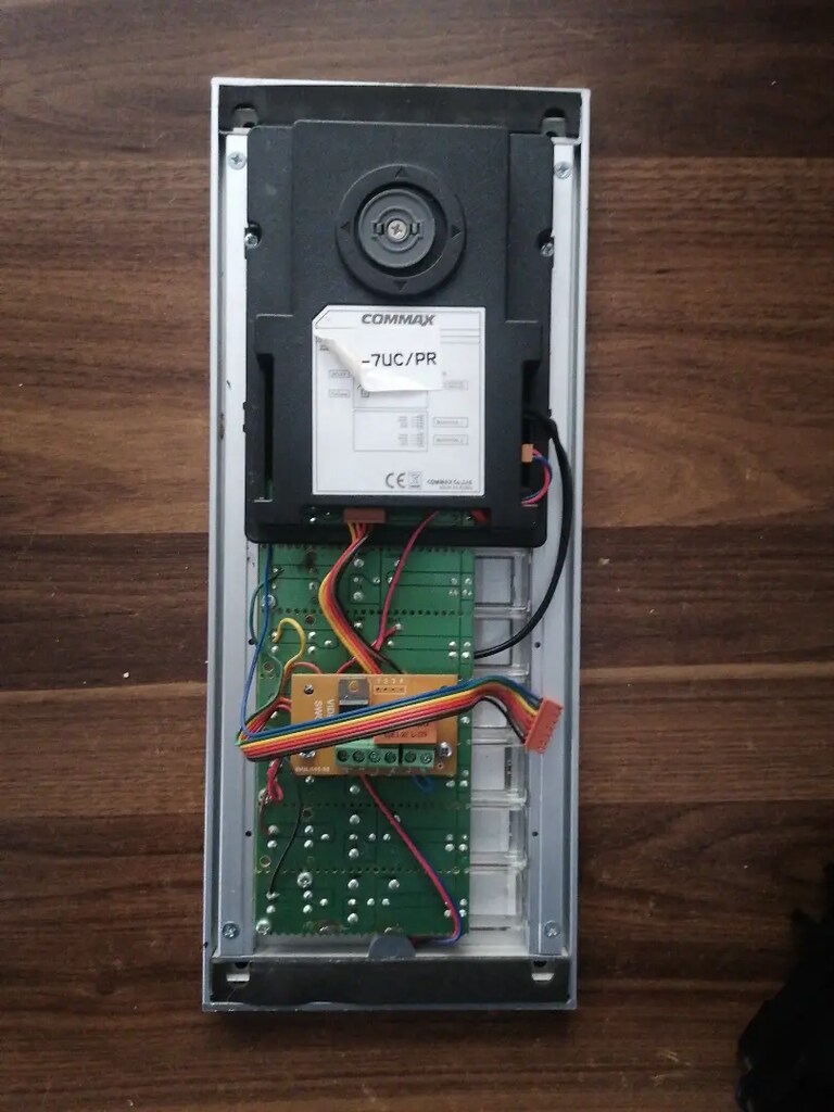 COMMAX kameralı düğmeli 7 daireli zil paneli - 3