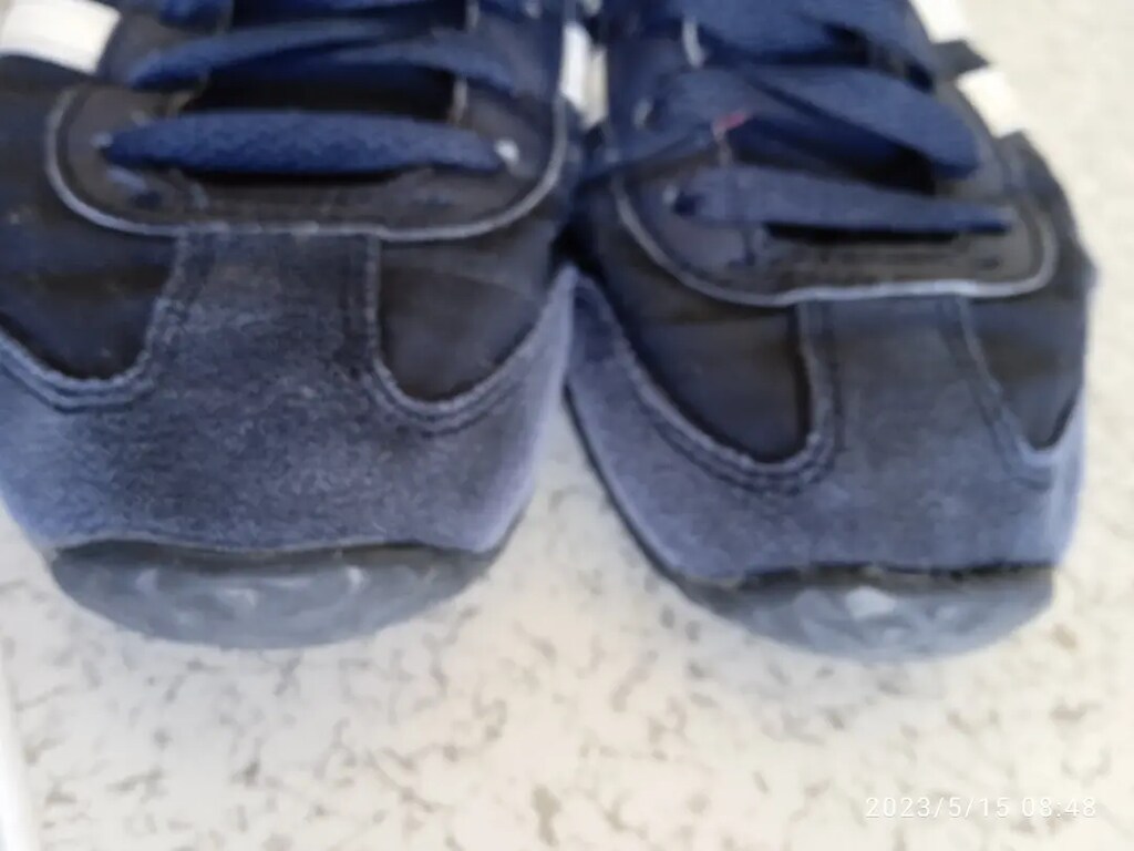 Adidas - 8