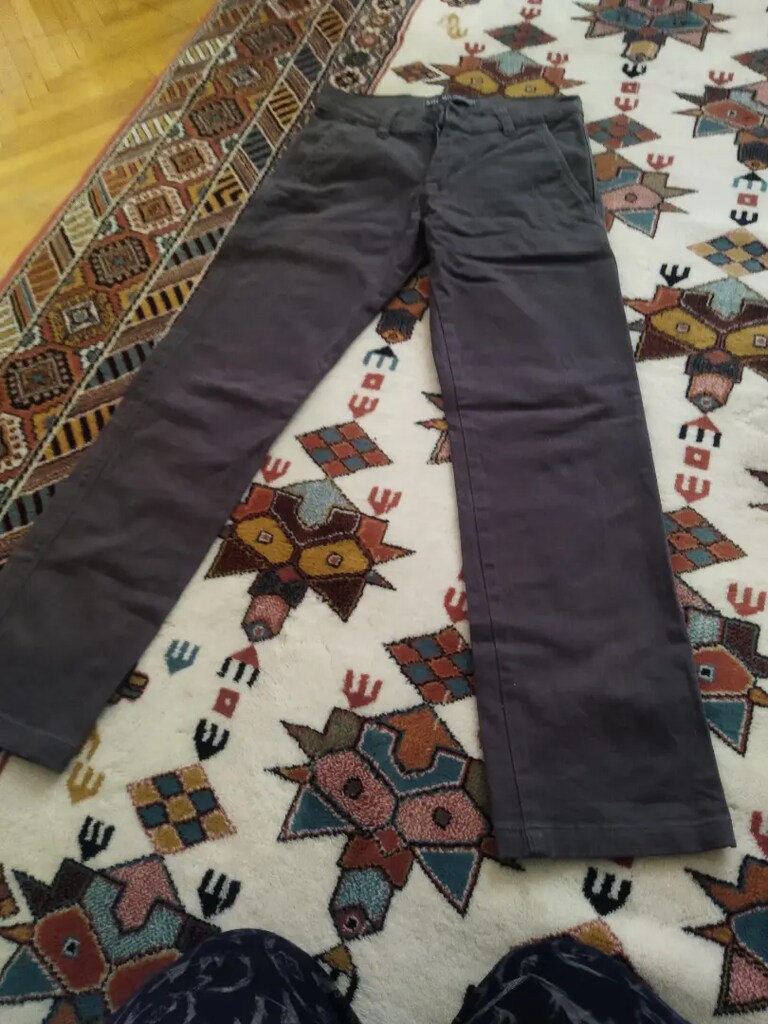 Okul pantolonu