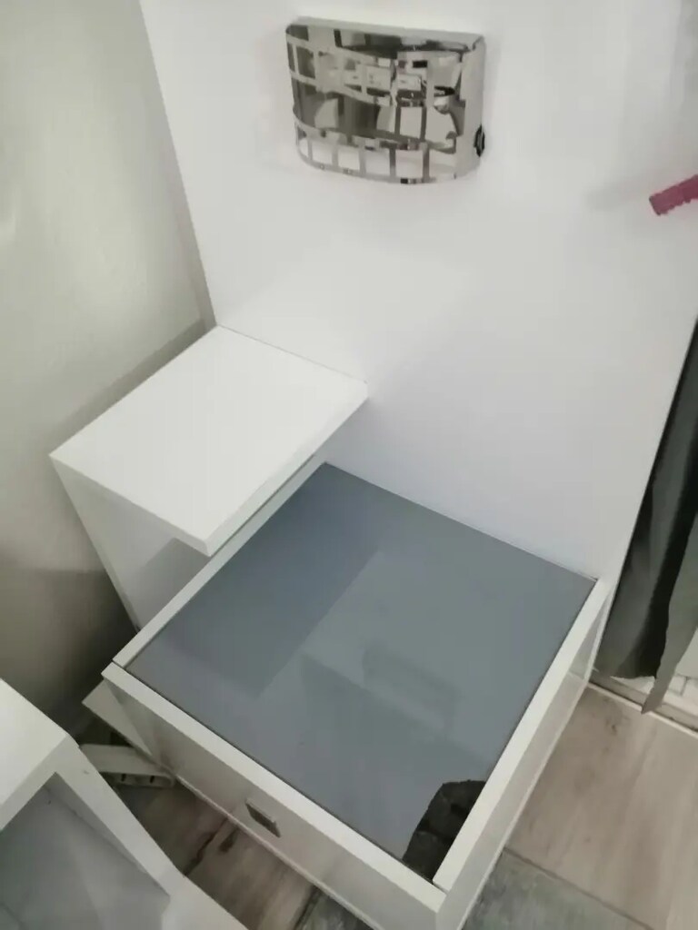Işıklı komodin - 7