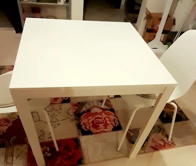 IKEA masa 2 adet sandalye kusursuz , istanbul
