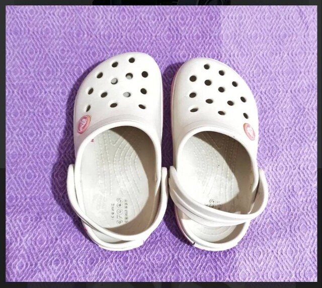 Orijinal Crocs terlik C9 (25-26)