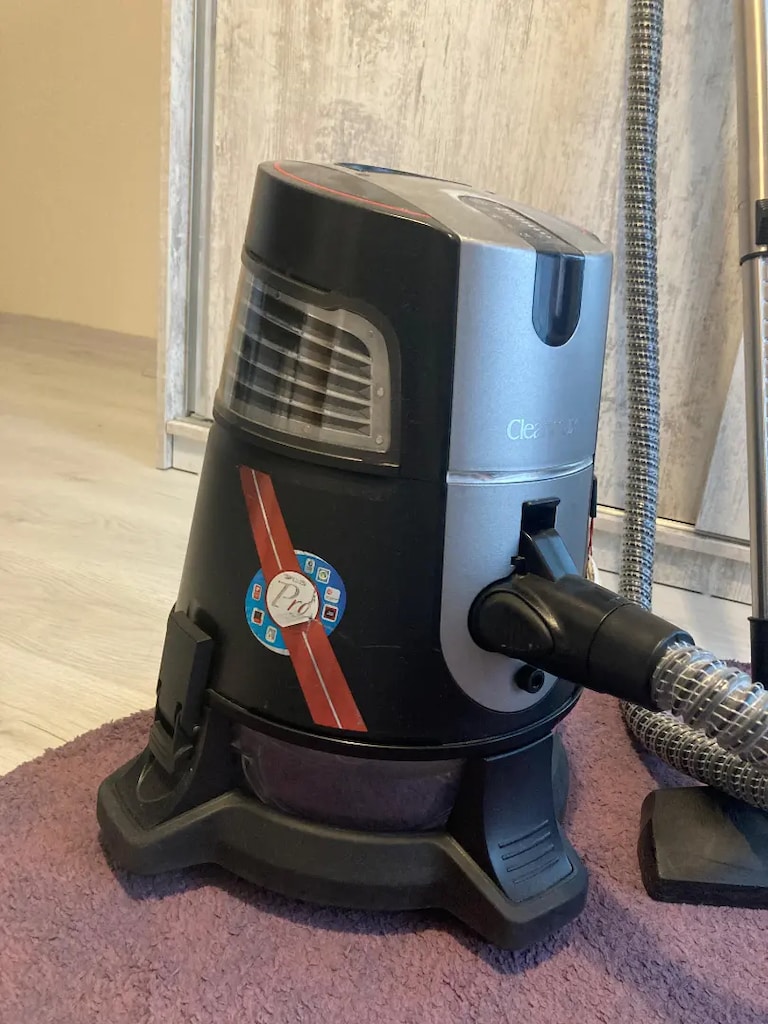 Aura temizlik robotu - 2