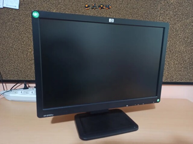 HP LE1901W MONİTÖR