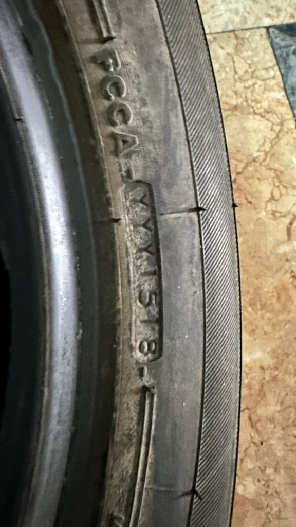 Yokohama 185 60 r15 lastik Az kullanılmış - 2