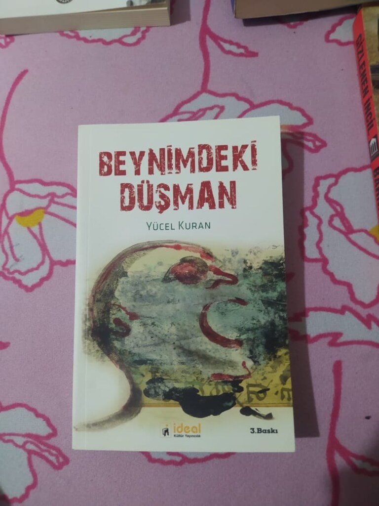 Beynimdeki Dü?man Yücel Kuran Orjinal Bandrollü