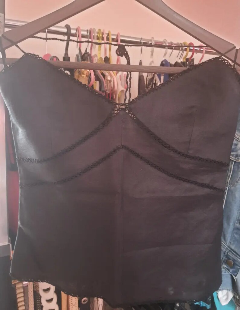 Mangonun çok şık bir modeli