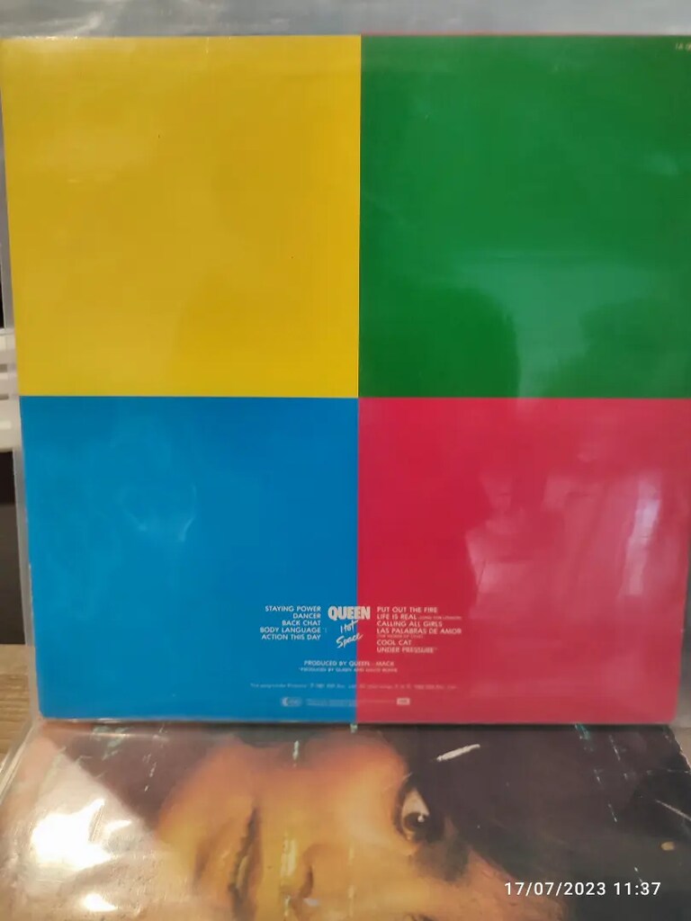 QUEEN HOT SPACE - 2