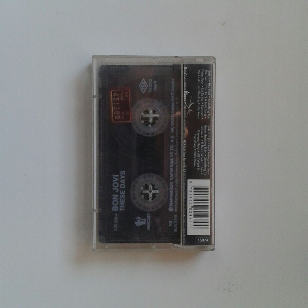 Bon Jovi - These Days (kaset) - 3