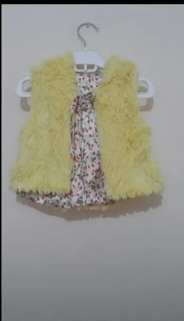 Tüylü peluş yelek