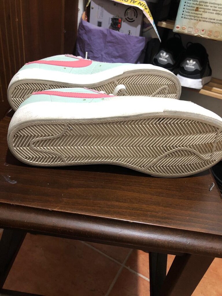 Nike - 7