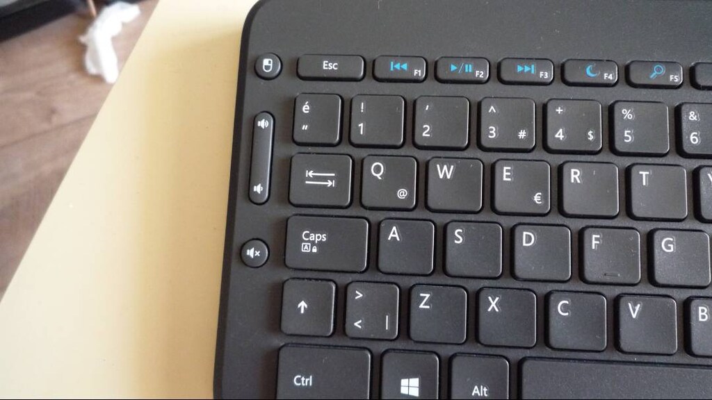Microsoft Türkçe Kablosuz Touchpad'li All-In-One Multimedya Klavye - 5