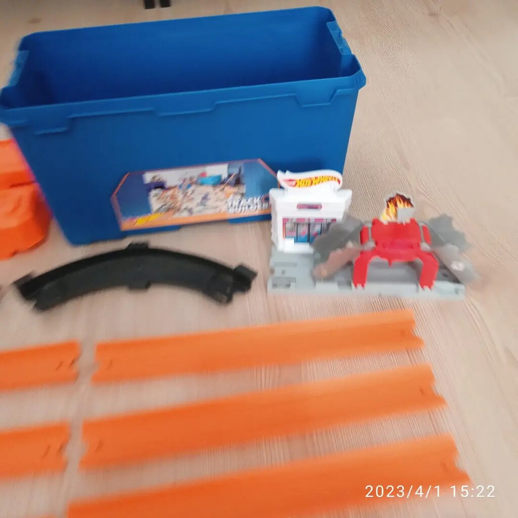 Hot Wheels - 6