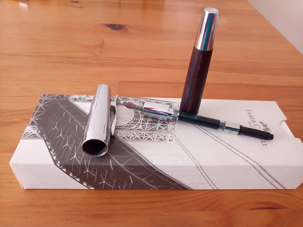 Faber Castell E-Motion Krom/Ahşap dolma kalem koyu kahverengi - 3