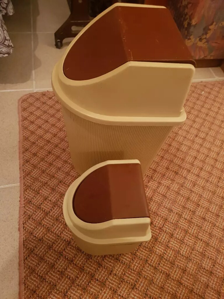 Çöp kutusu 2 adet - 4