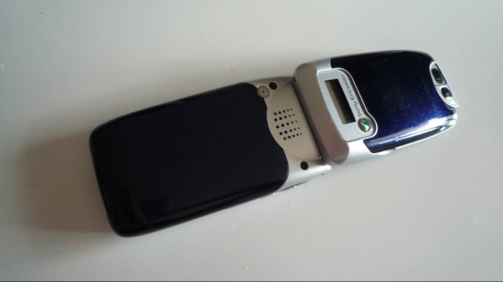 Sony Ericsson Z600 Tuşlu Telefon - 6