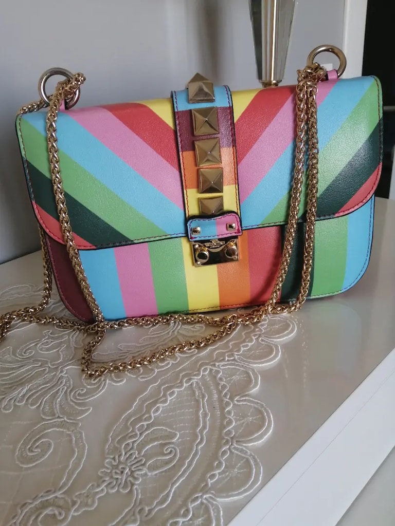 Valentino a kalite çok şık çanta