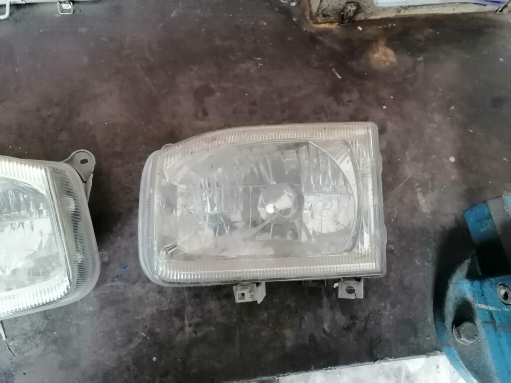 Nissan Patfender Sag sol cıkma far Orjinal - 3