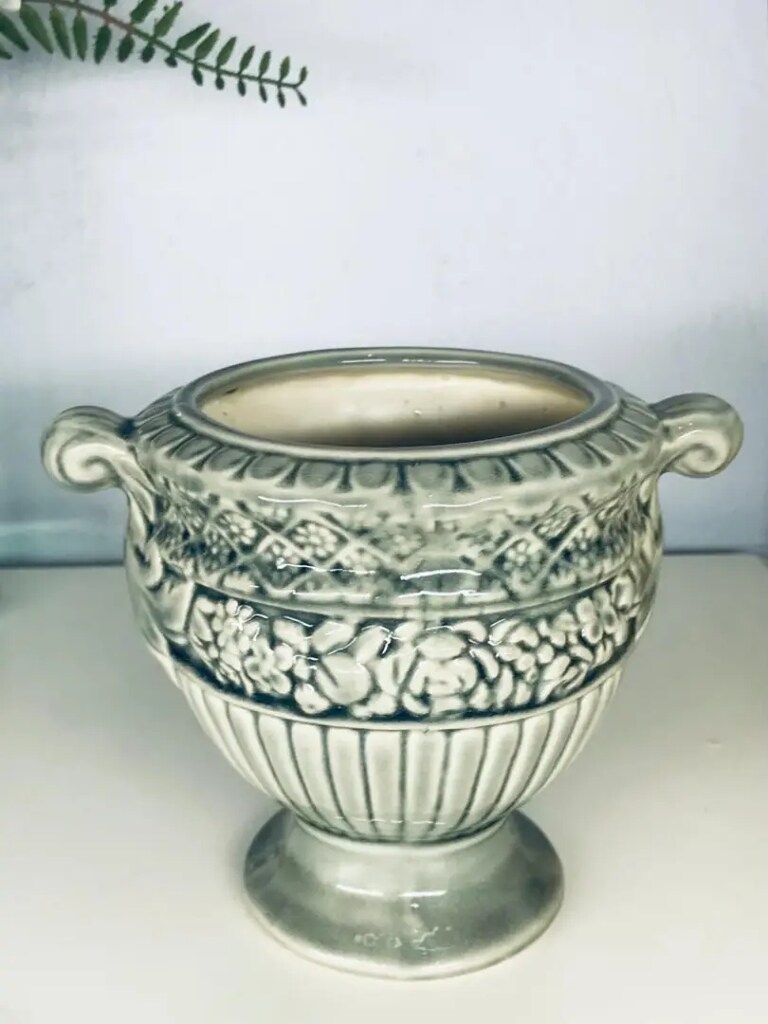 Kabartma Desenli Porselen Saksı & Madame Coco - 4