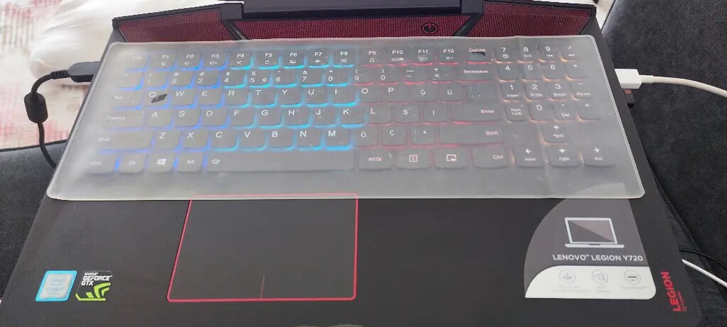 20 Nisan Son Gün / Lenovo Legion Y720 Gaming Laptop - 3