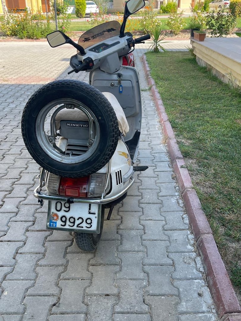 HONDA KİNETİC Kask hediye . Muayenesi 2025 Ağustos ayında yenilendi . - 4
