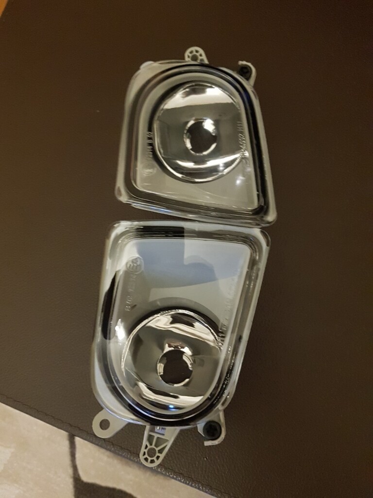 VOLVO V50 Ön Sağ ve Sol Sis Farı Takımı 2005-2007 yılları arası. - 5