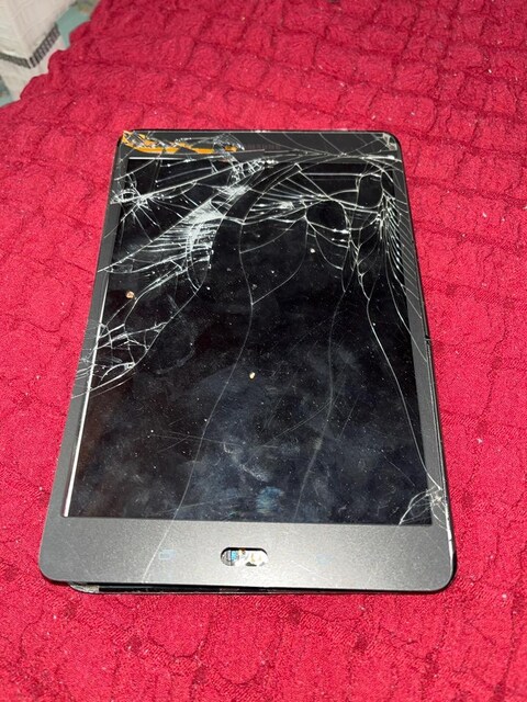Samsung arızalı kırık tablet