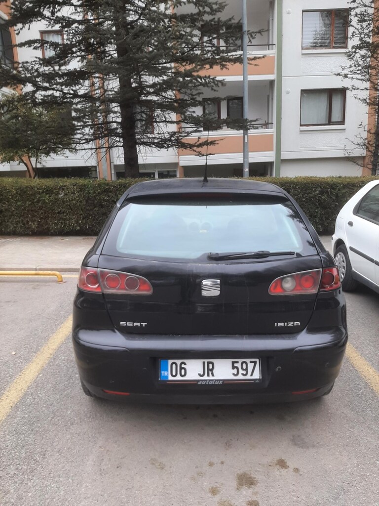 Seat Ibiza 2003 Benzin/LPG - 2