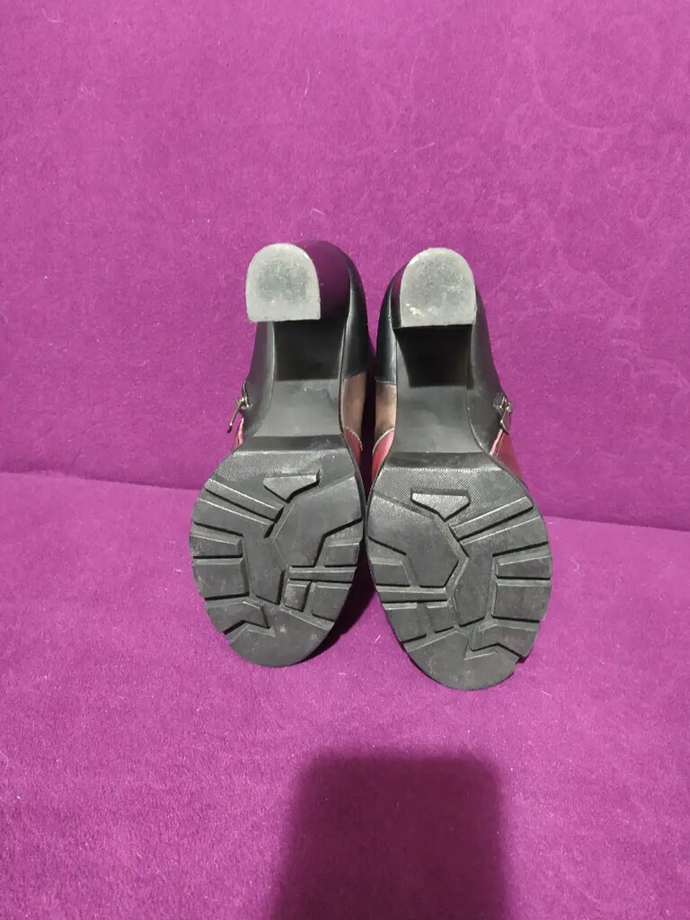 38 NUMARA BORDO SİYAH RENKLİ YÜKSEK TOPUKLU BAYAN BOT AYAKKABI TEMİZ - 8