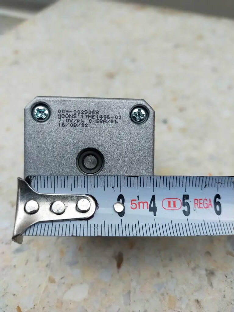 Step motor 009 - 0029048 MOONS 17HE1406-02 elimde çok sayıda vardır. - 4