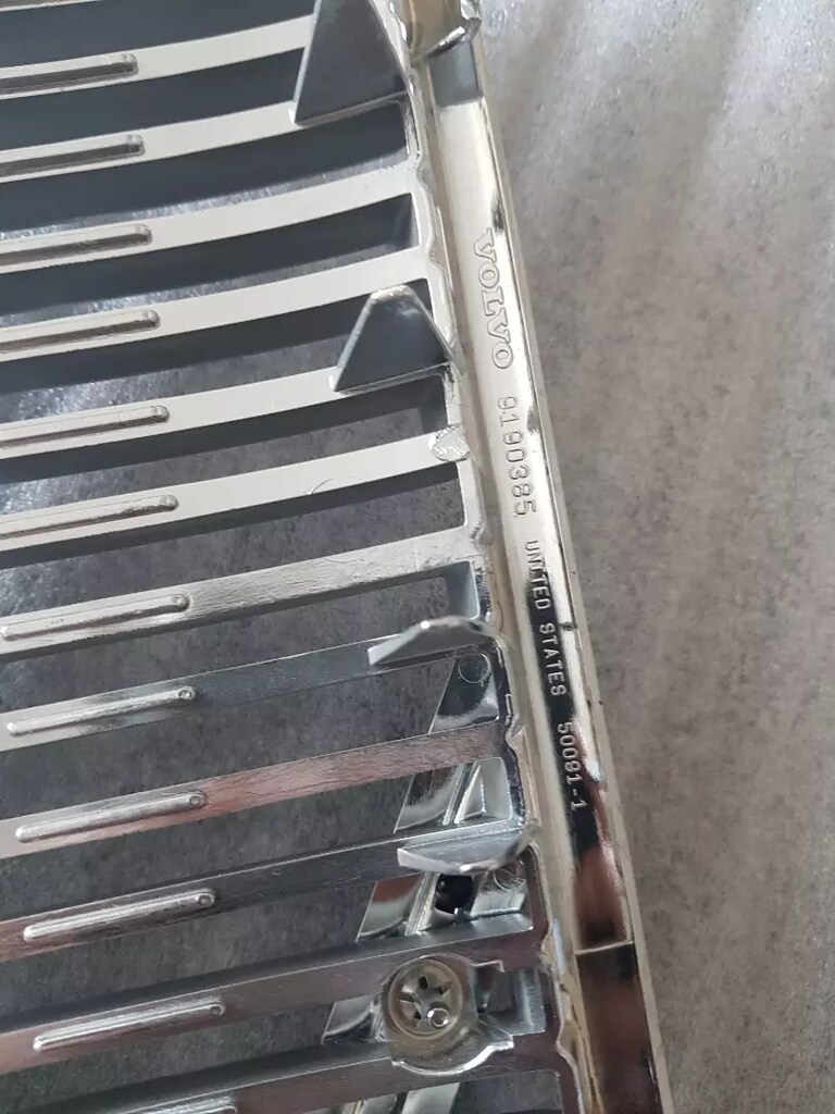 VOLVO V70 Ön Tampon Panjur Grille 2001-2006 yılları arası modellere. - 4