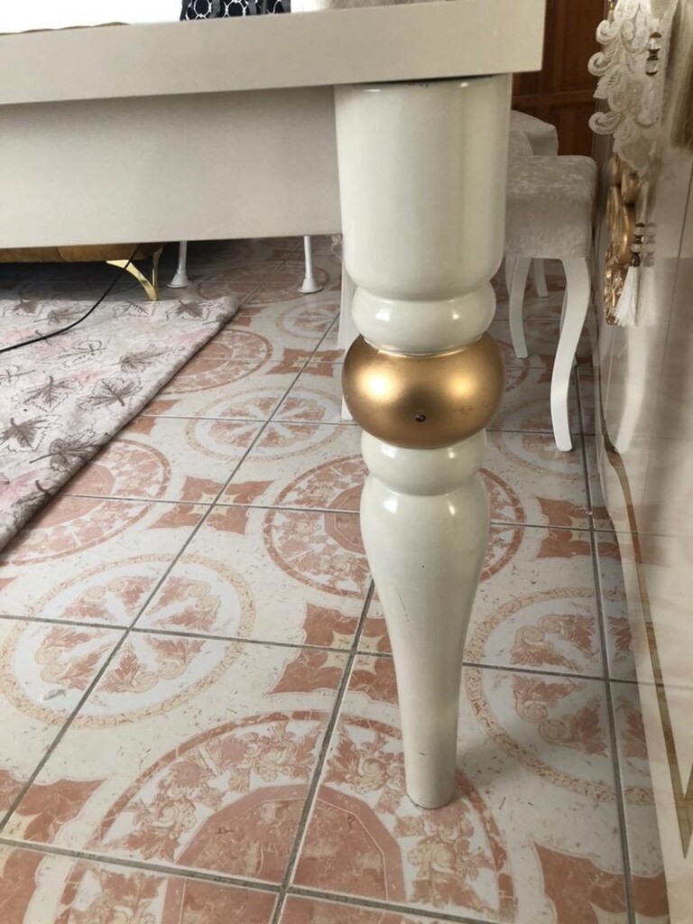 6 kişilik masa - 4
