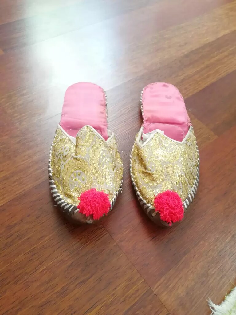 Kostüm terlik 38 numara