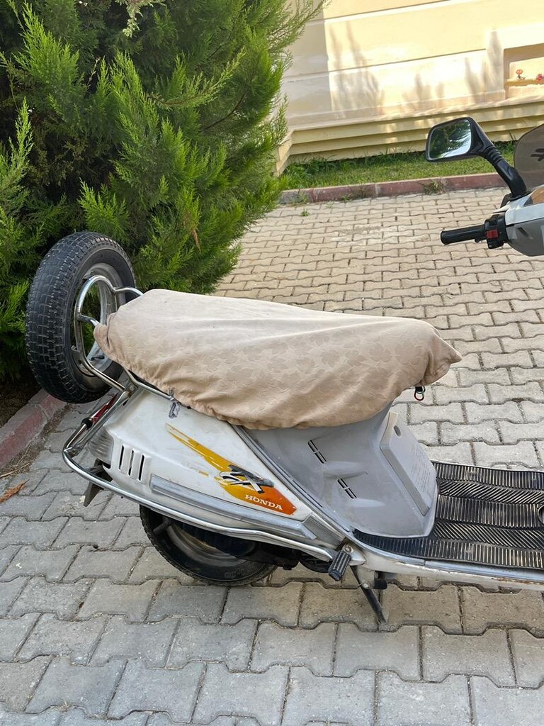 HONDA KİNETİC Kask hediye . Muayenesi 2025 Ağustos ayında yenilendi . - 5