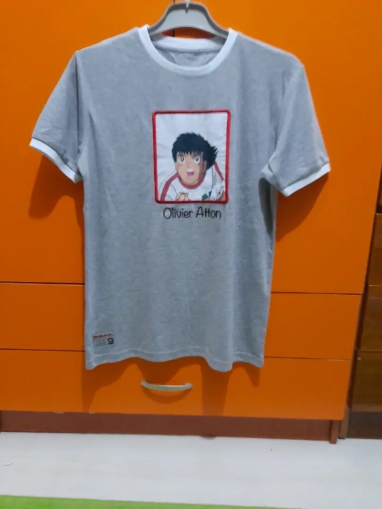 Erkek tshirt xs s m l bedenleri mevcut
