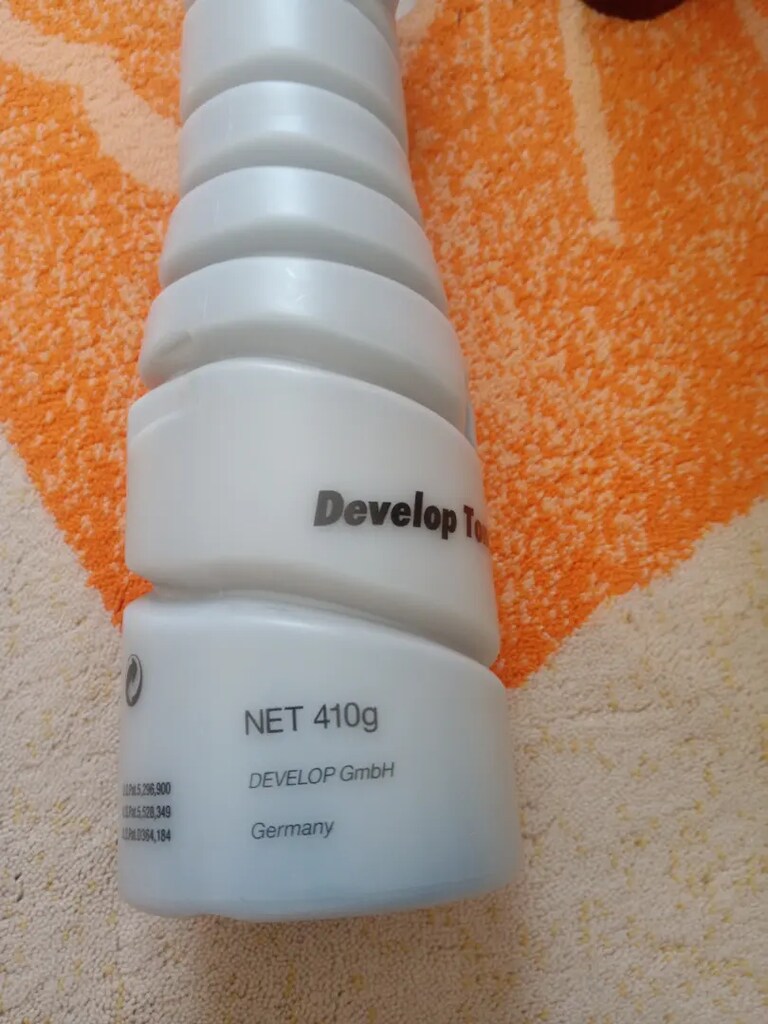 Develop toner 204 - 2
