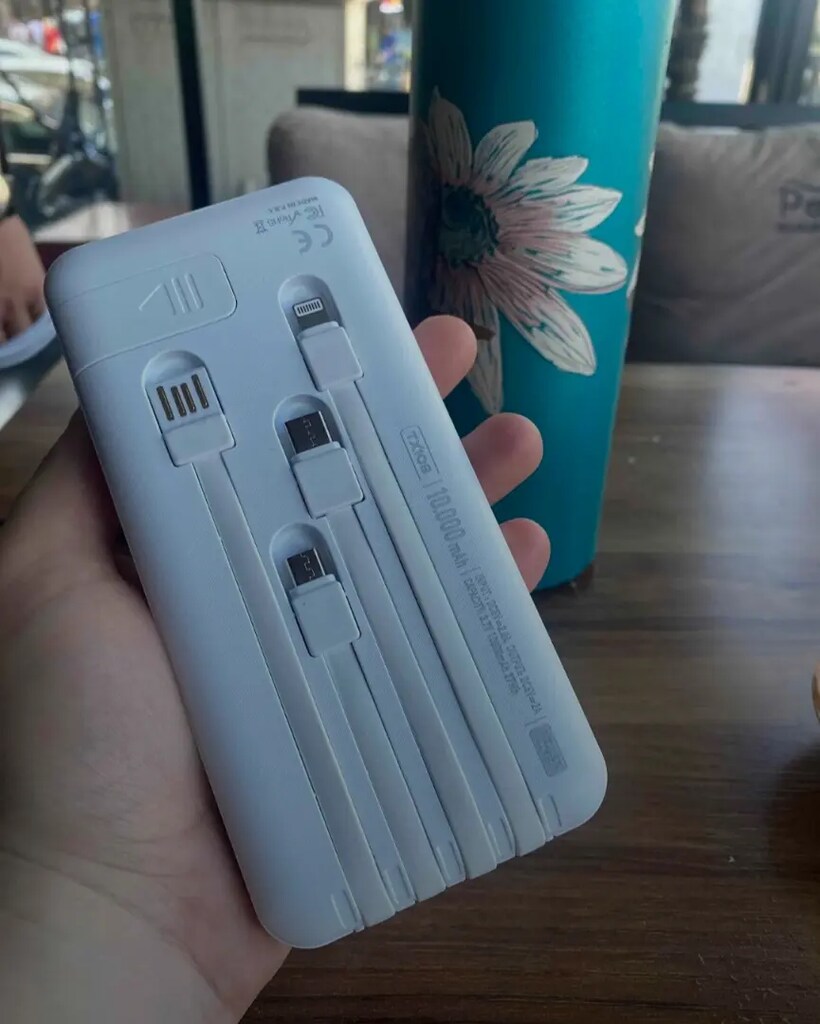 10.000 mAh Kablolu Dijital Göstergeli Powerbank Şarj Cihazı Şarj Aleti - 7