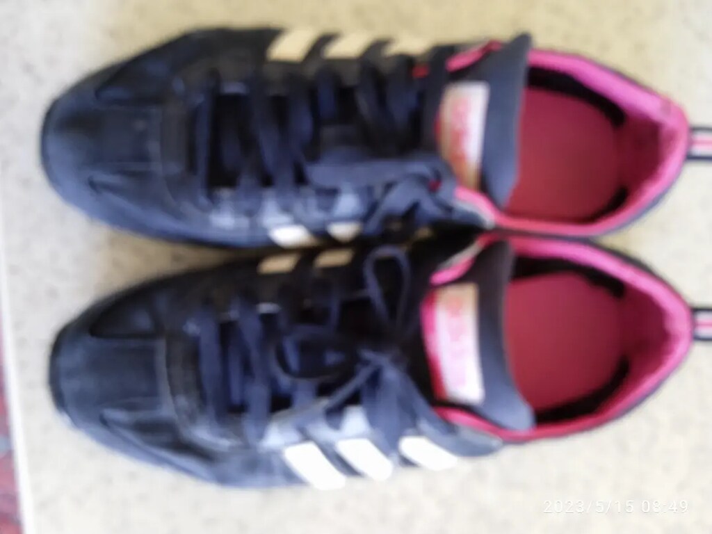 Adidas - 2