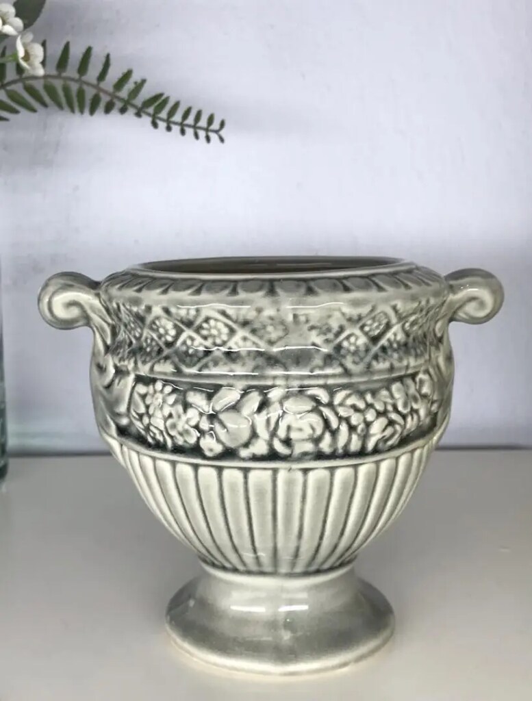 Kabartma Desenli Porselen Saksı & Madame Coco - 2