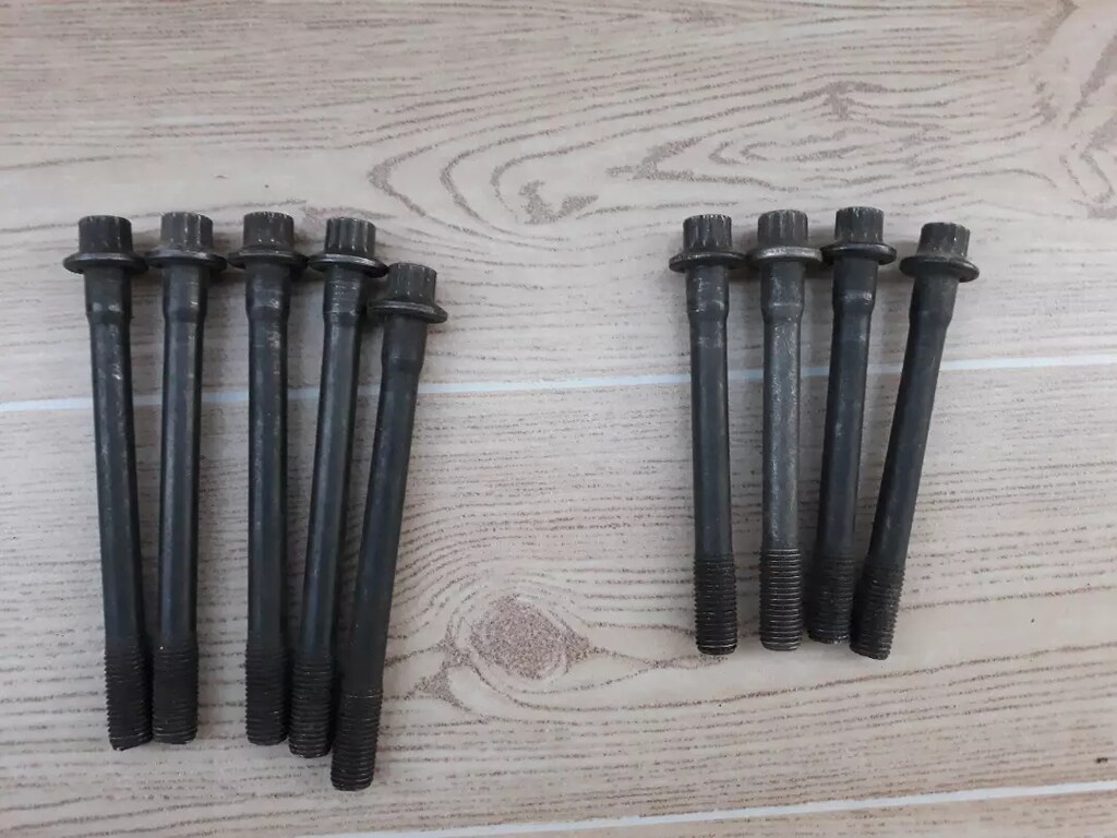 Silindir kapak civatası efsane kasa toyota corolla 92-98 - 3