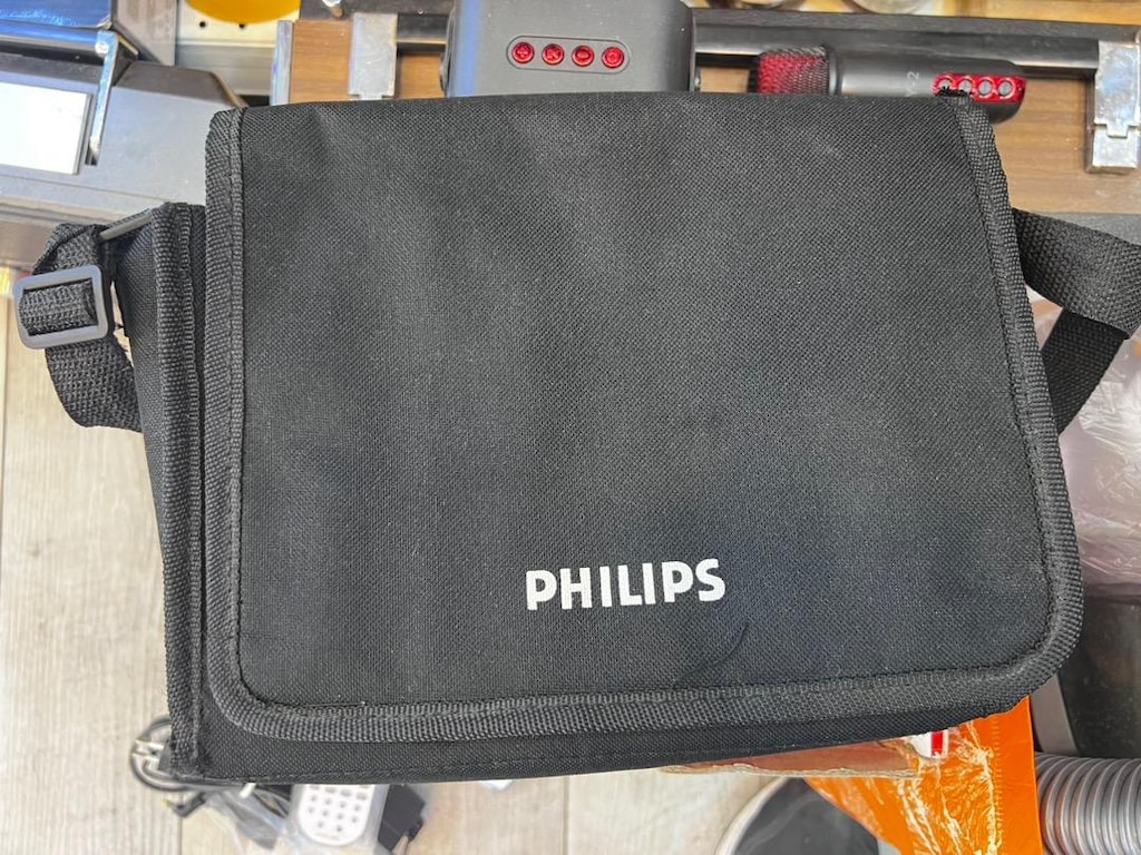 Philips pet810 portable dvd player - 10