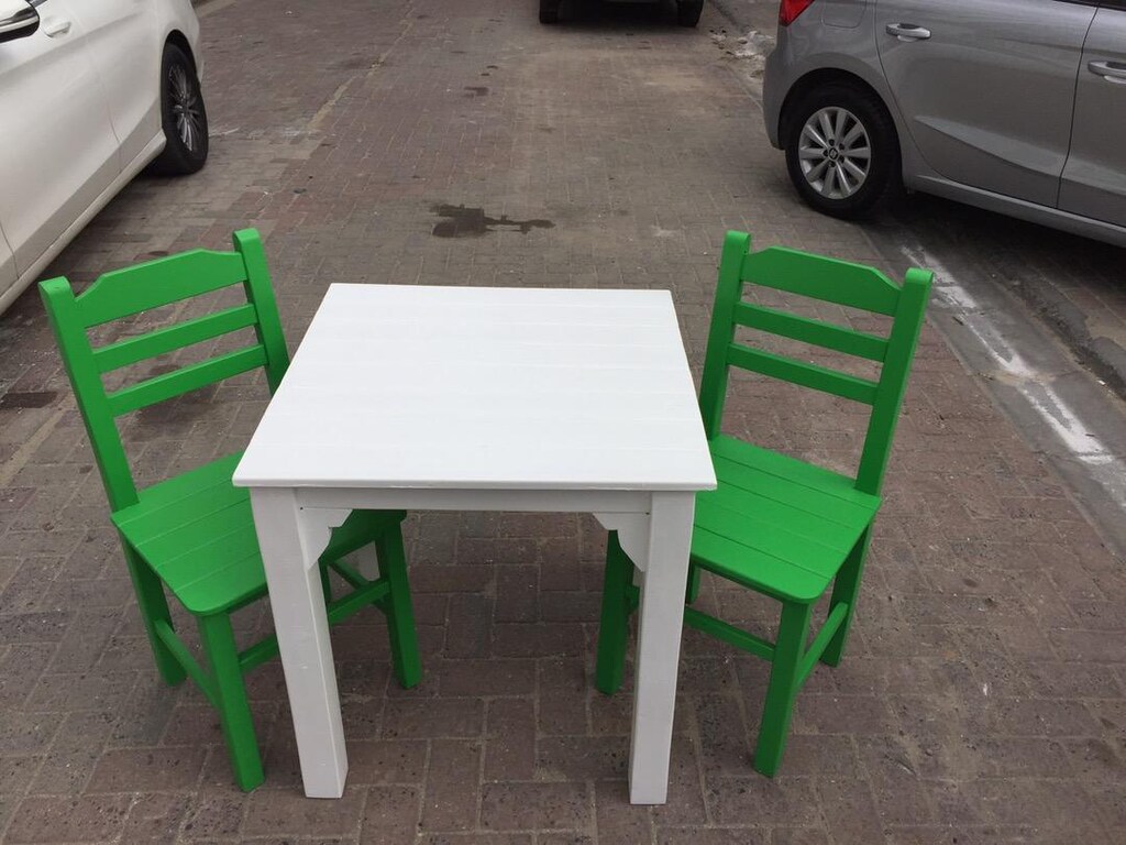 Renkli sandalye ahşap yeşil sandalye beyaz masa 2 li kare takım - 6