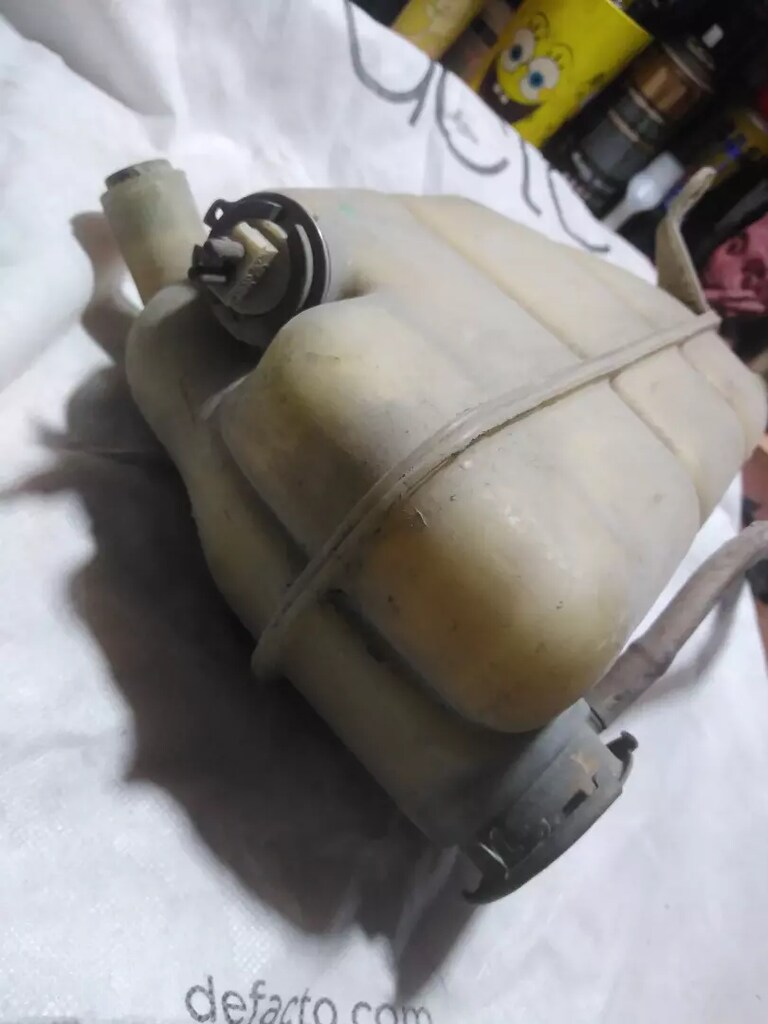 MERCEDES W124 YEDEK SU DEPOSU E200 300CE 300E E320 - 6