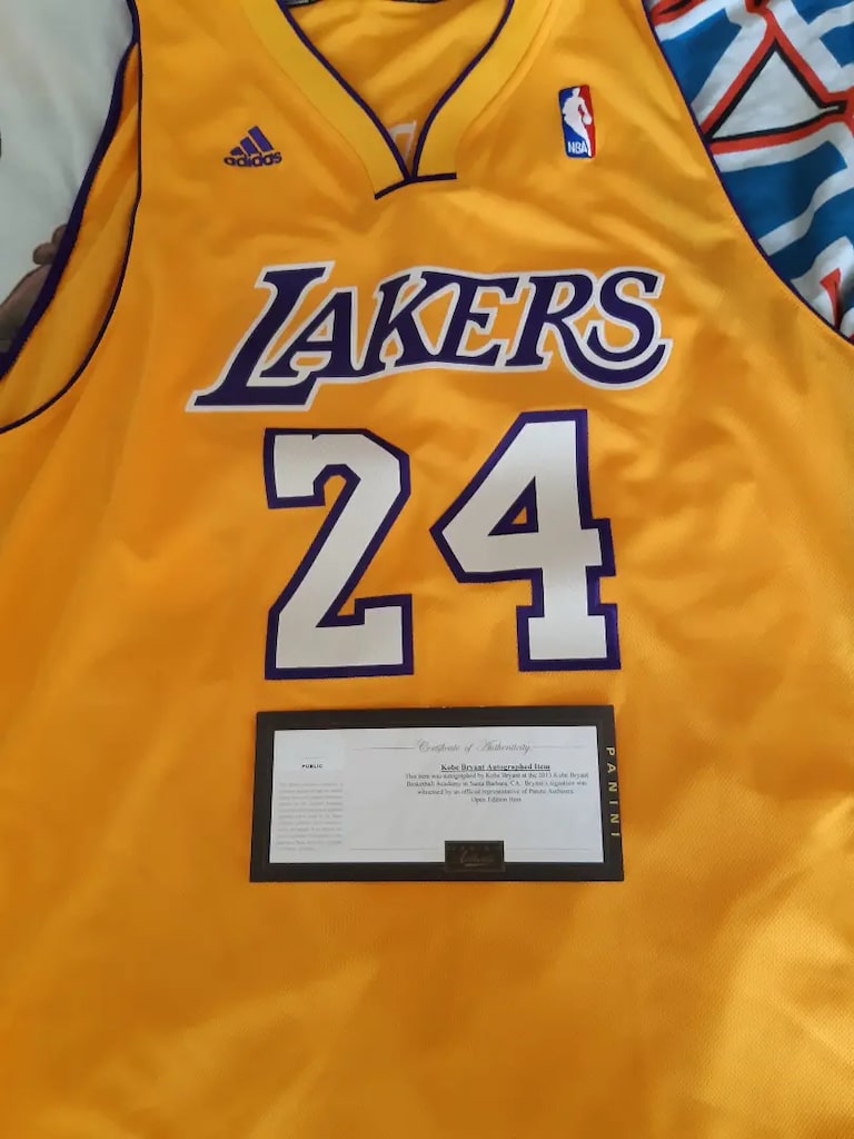 Kobe Bryant Jersey - 3