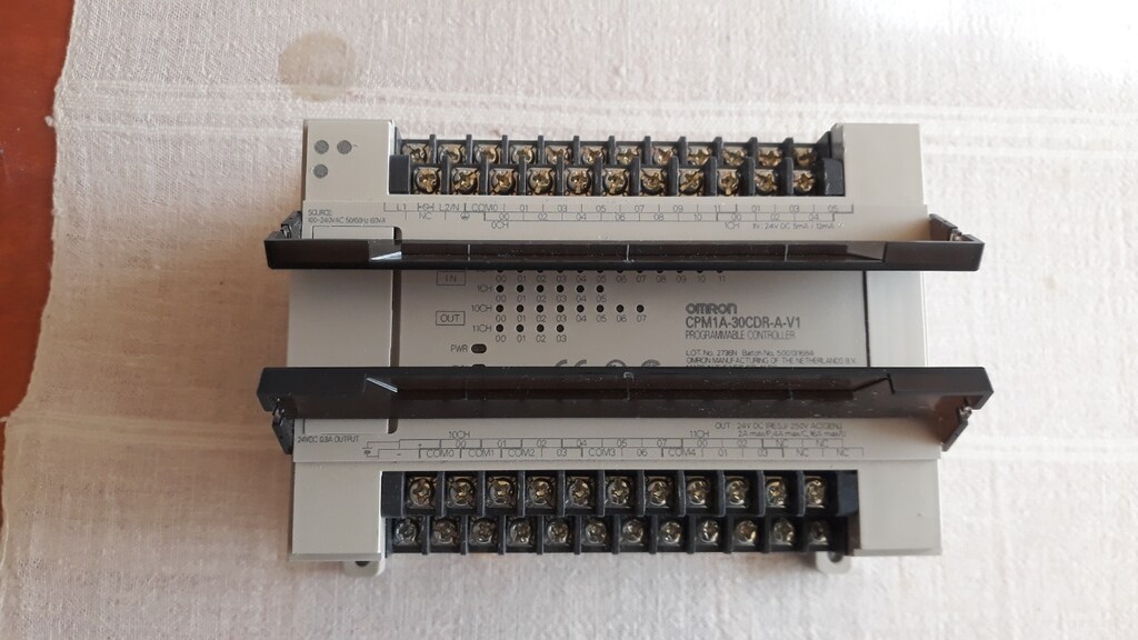 OMRON CPM1A-30CDR-A-V1 PLC - 2