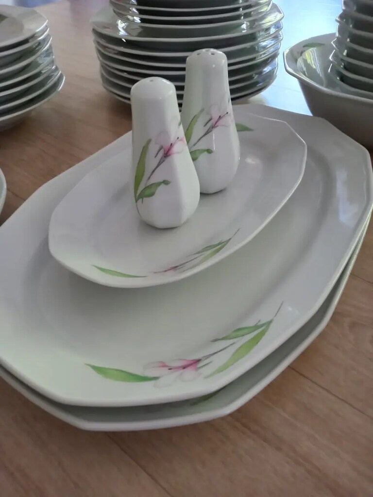 Sekiz kişilik porselen yemek takımı - 3