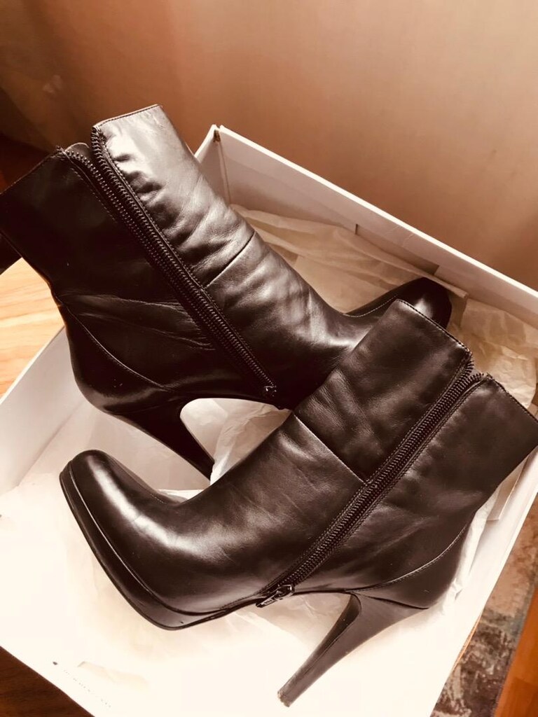 Nine west bayan yarım bot