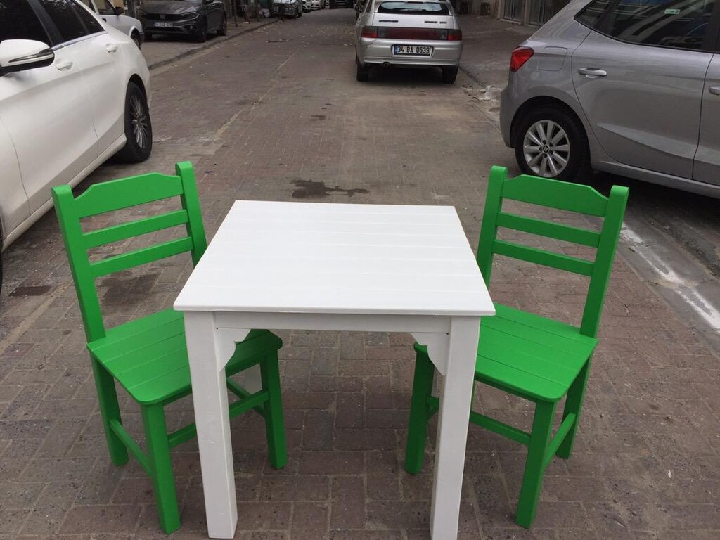 Renkli sandalye ahşap yeşil sandalye beyaz masa 2 li kare takım - 5